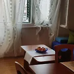 Ana 2 Макарска