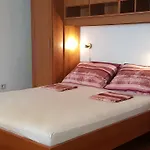 Ana 2